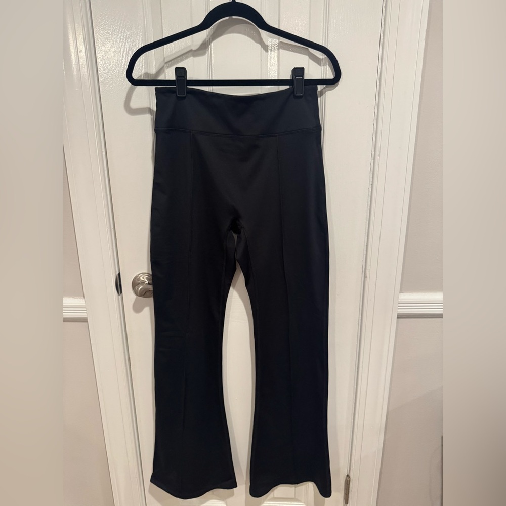 Victoria's Secret PINK flare leggings
